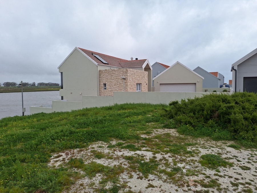  Bedroom Property for Sale in Velddrif Western Cape